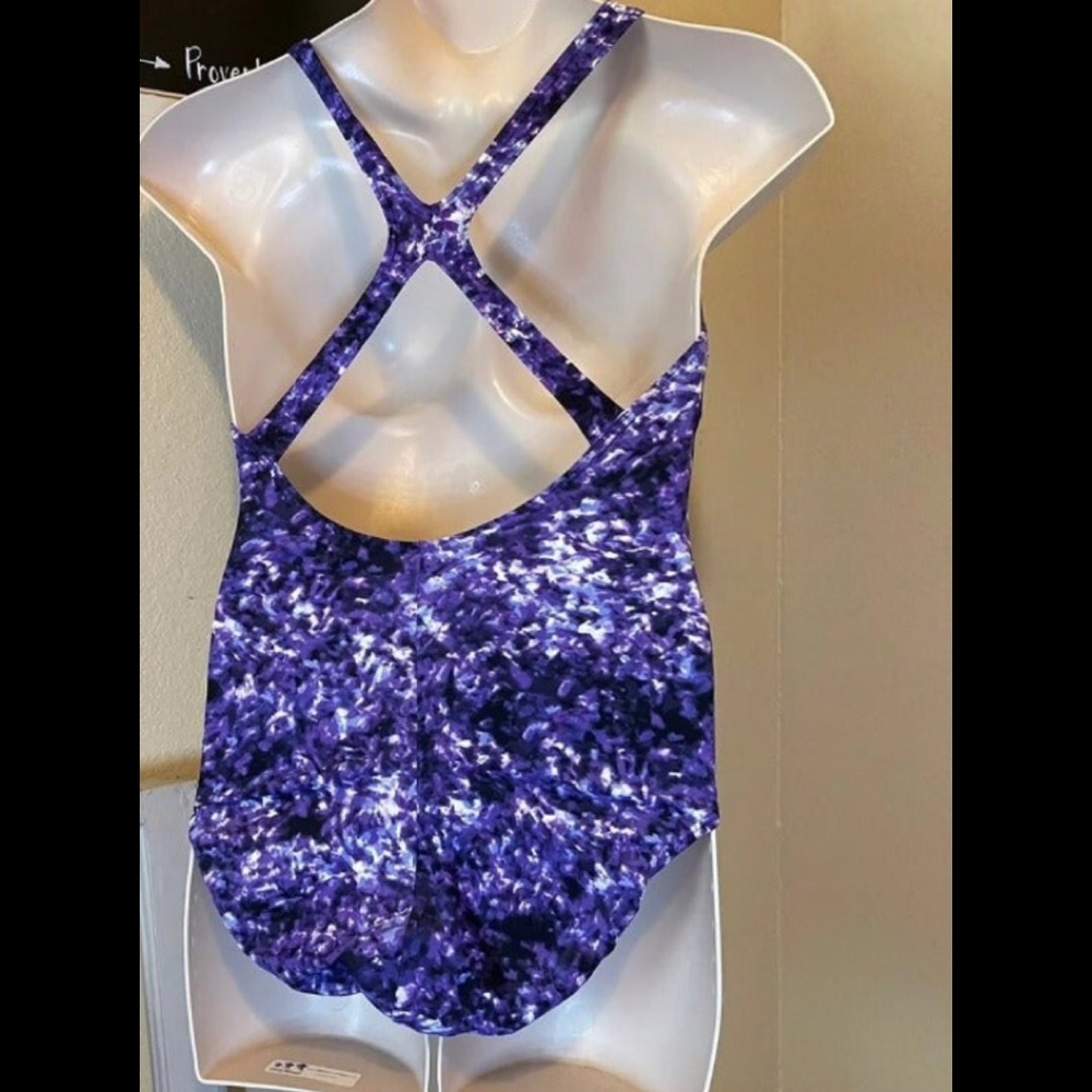 Women’s one-piece speedo swimsuit